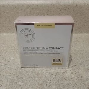 IT COSMETICS-CONFIDENCE IN A COMPACT "LIGHT"-0.63 Oz-BNIB-Discont…